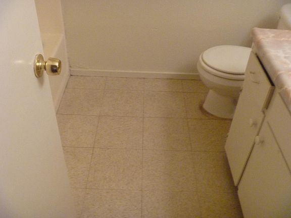 3rd image of 163 E Oakland St APT B