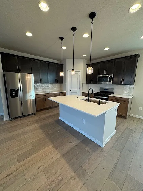 3 bed, 2.5 bath, 1792 sqft, $2,650 — Photo 2