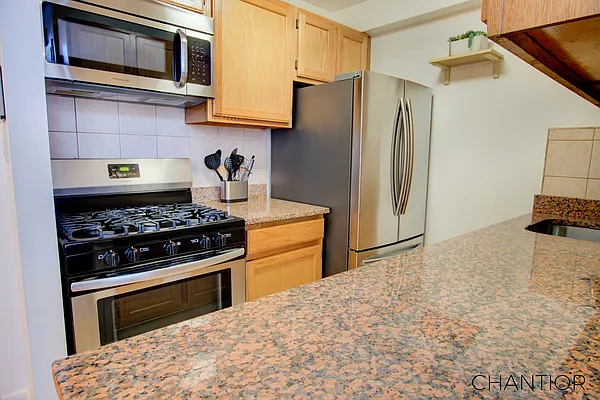 Rented by Chantior Real Estate LLC | media 14