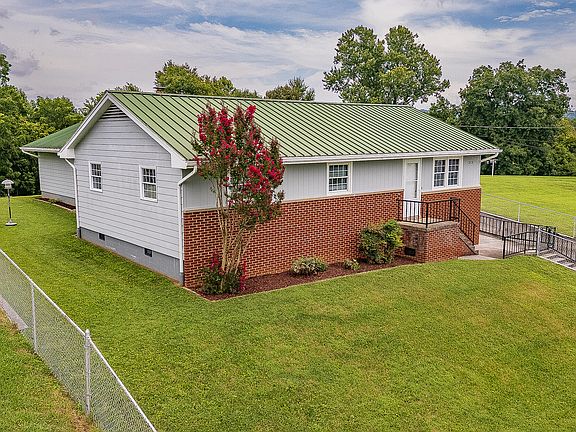 2nd image of 3519 Rustic Hills Dr