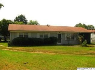 2428 Yorkshire Dr SW, Huntsville, AL 35803