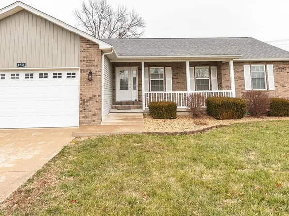 1231 Britt Ln, Rolla, MO 65401