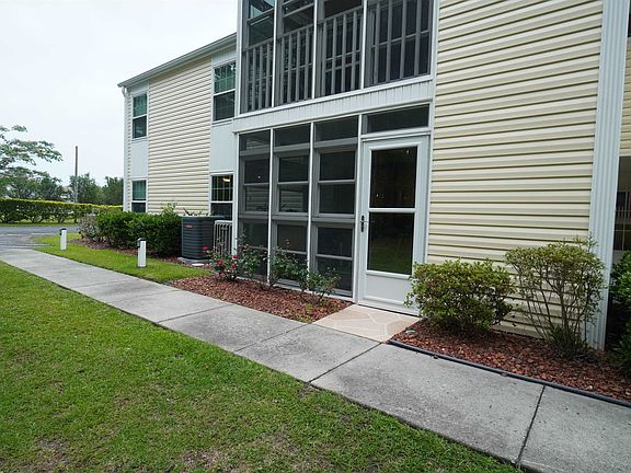 5th image of 8861 Barkwood Dr. #D