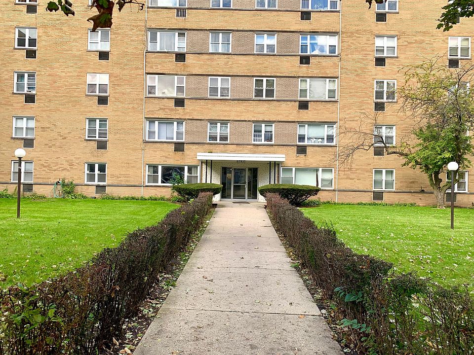 1st image of 6160 N Damen Ave APT 106