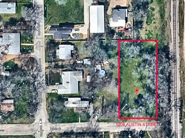 1208 Austin St, Bastrop, TX 78602