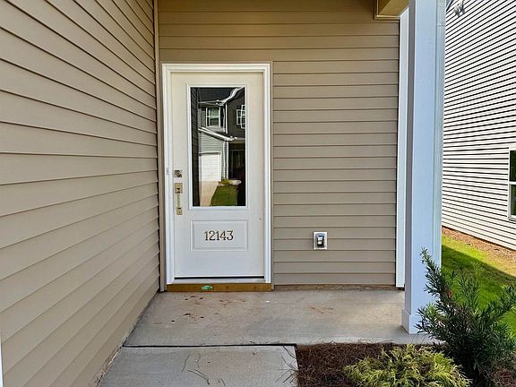 4th image of 12143 Lansbury Dr Lot 64