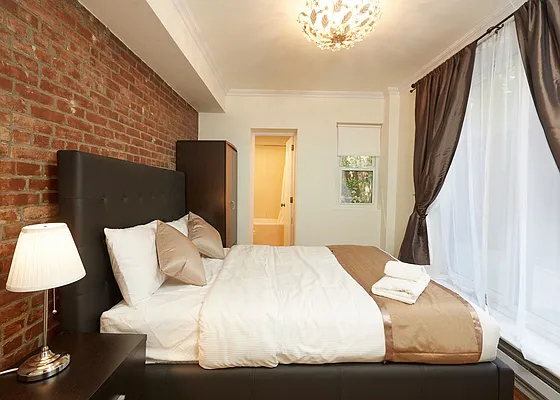 Rented by Townhouse Apartments | media 19