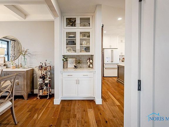 5th image of 529 Canterbury Blvd