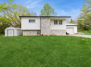520 Lakeview Dr, Lamoni, IA 50140