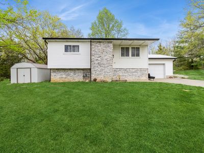 520 Lakeview Dr, Lamoni, IA, 50140