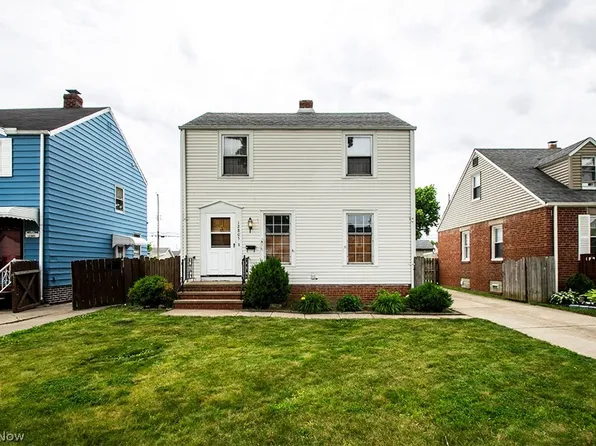12805 Crossburn Ave, Cleveland, OH 44135