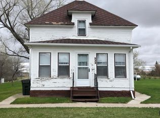 232 Helen St S, Streeter, ND 58483