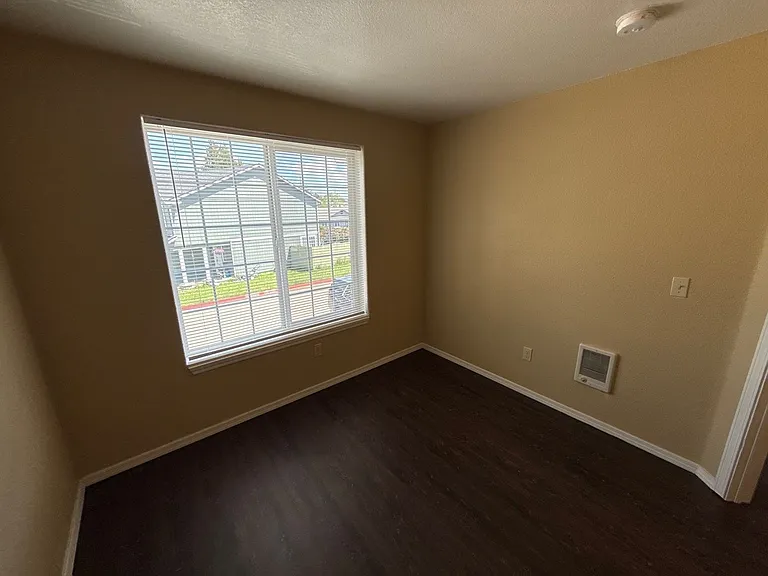 2574 16th Ave SE — Photo 21