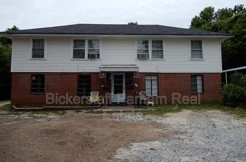 1st image of 2931 Howard Ave APT D