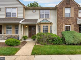 6 Hopkinson Ct #806, East Windsor, NJ 08520