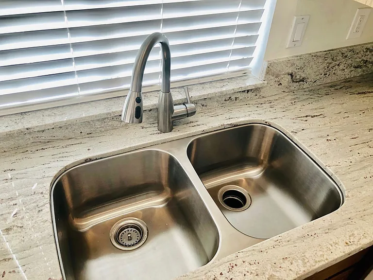 1215 N San Gabriel Ave #202 — Photo 11