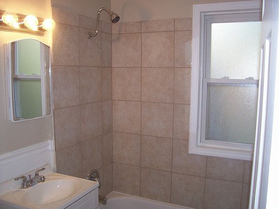 4th image of 1361 Florence St