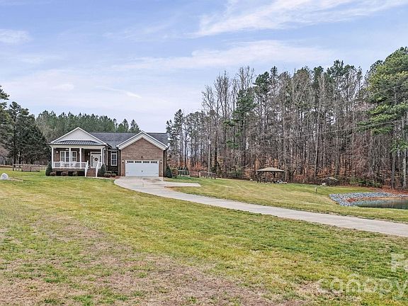 2nd image of 1296 Ben Black Rd