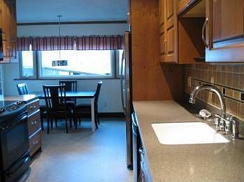 4th image of 1511 E Treeview Dr