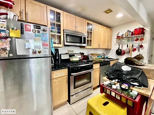 Rented by Native Real Estate LLC | media 6