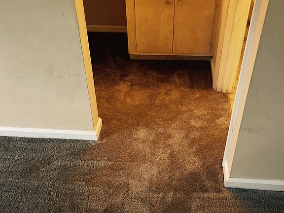 5th image of 6125 Honeysuckle Ln
