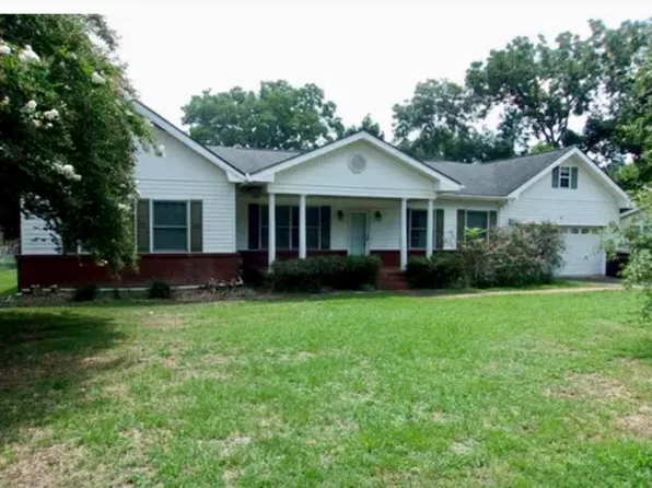98 Edwards St, Newton, AL 36352