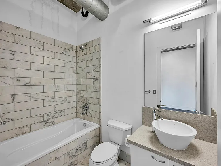 411 1st Ave #601 — Photo 29
