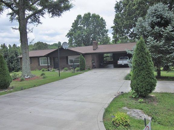 4th image of 132 Fieldstone Farm Dr
