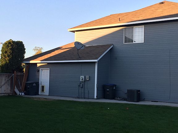 2nd image of 1374 E Oasis Cir