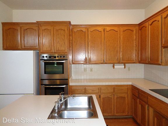 4th image of 5705 Ashbrook Ln