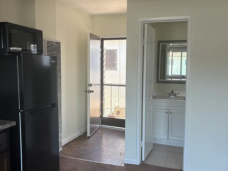 11111 La Naranja Ct #1 — Photo 2