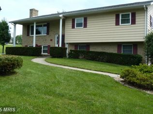 35 Topaz Dr, Chambersburg, PA 17202