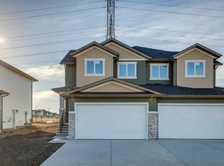 311 N Dawson Dock Way, Chestermere, AB T1X 2X2