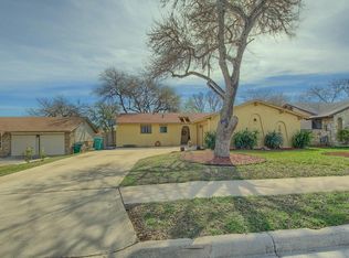 7506 Wishing Oaks St, Live Oak, TX 78233