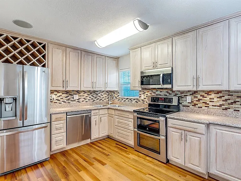 2 bed, 1171 sqft, $2,890 — Photo 4