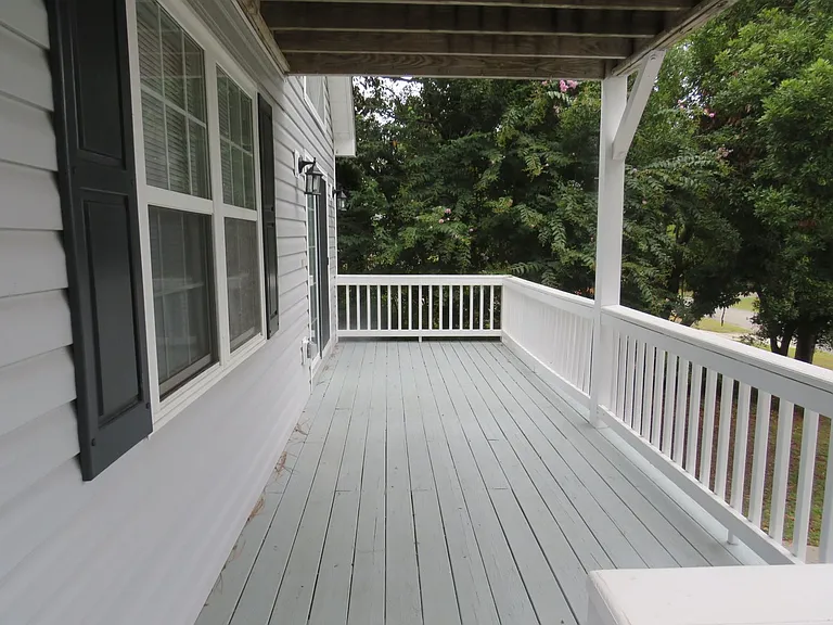 208 Stroud St — Photo 13
