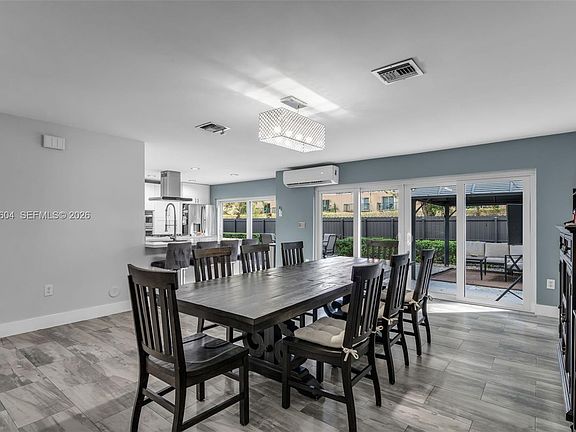 5th image of 15416 SW 99th Ln
