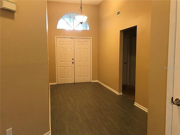 5th image of 2005 Thornbush Pl