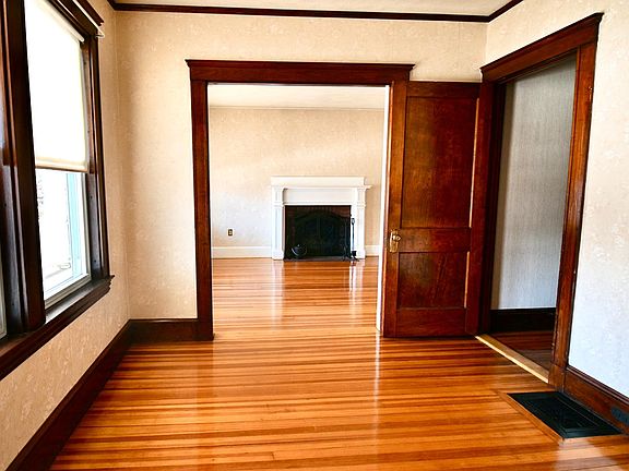 2nd image of 843 Watertown St #1