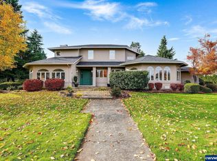 200 E Park St, Silverton, OR 97381