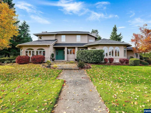 200 E Park St, Silverton, OR 97381