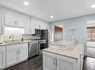 6450 York Ave S APT 318, Edina, MN 55435