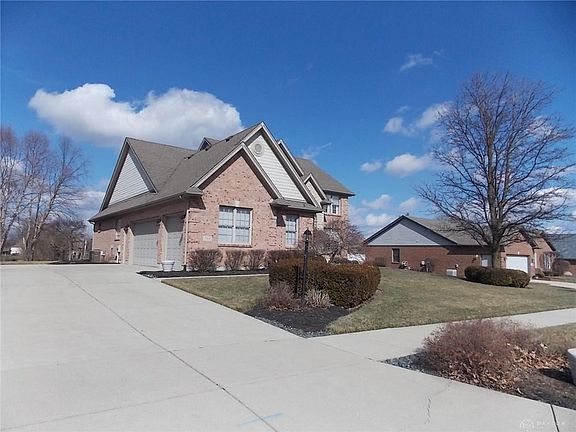 2nd image of 753-753 Deerhurst Dr