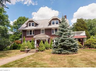861 Chestnut Blvd, Cuyahoga Falls, OH 44221