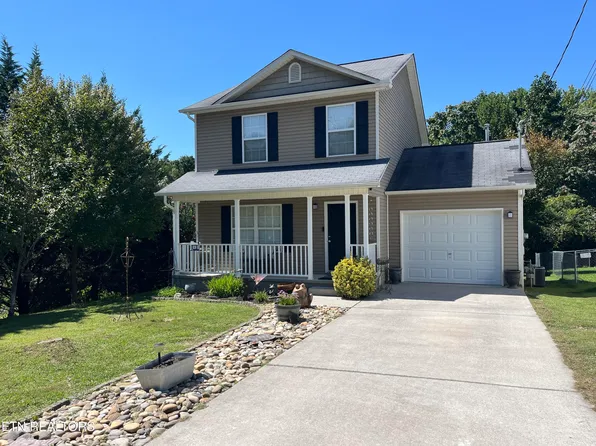 8201 Oak Terrace Ln, Powell, TN 37849