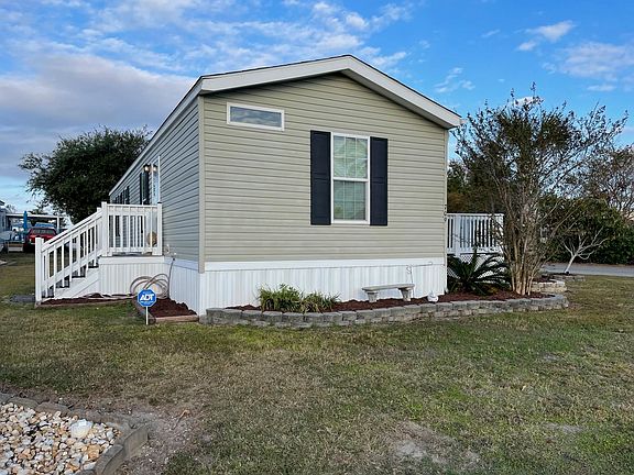 3rd image of 709 Parkway Dr.
