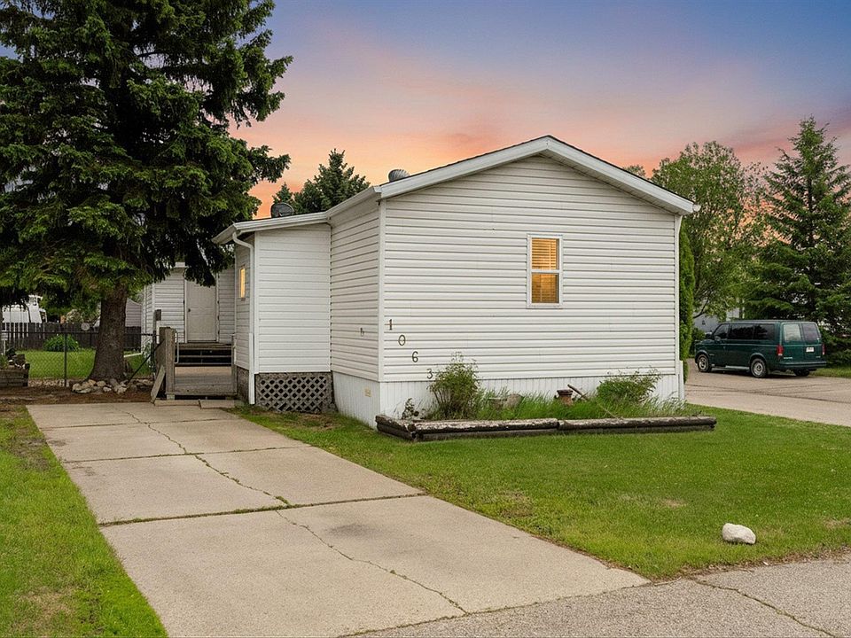 1st image of 1063 Lakeland Cres