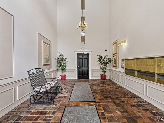 3rd image of 1511 Hampton Hall Dr APT 10