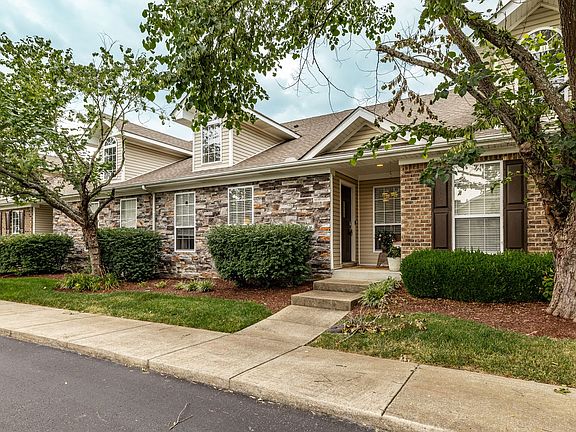 4th image of 800 Browns Ln #G3