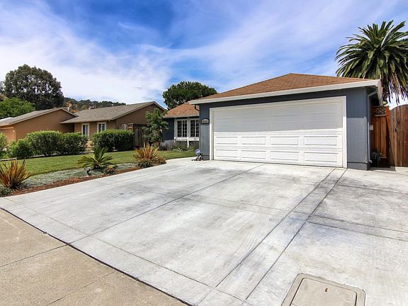 4th image of 5949 Tandera Ave